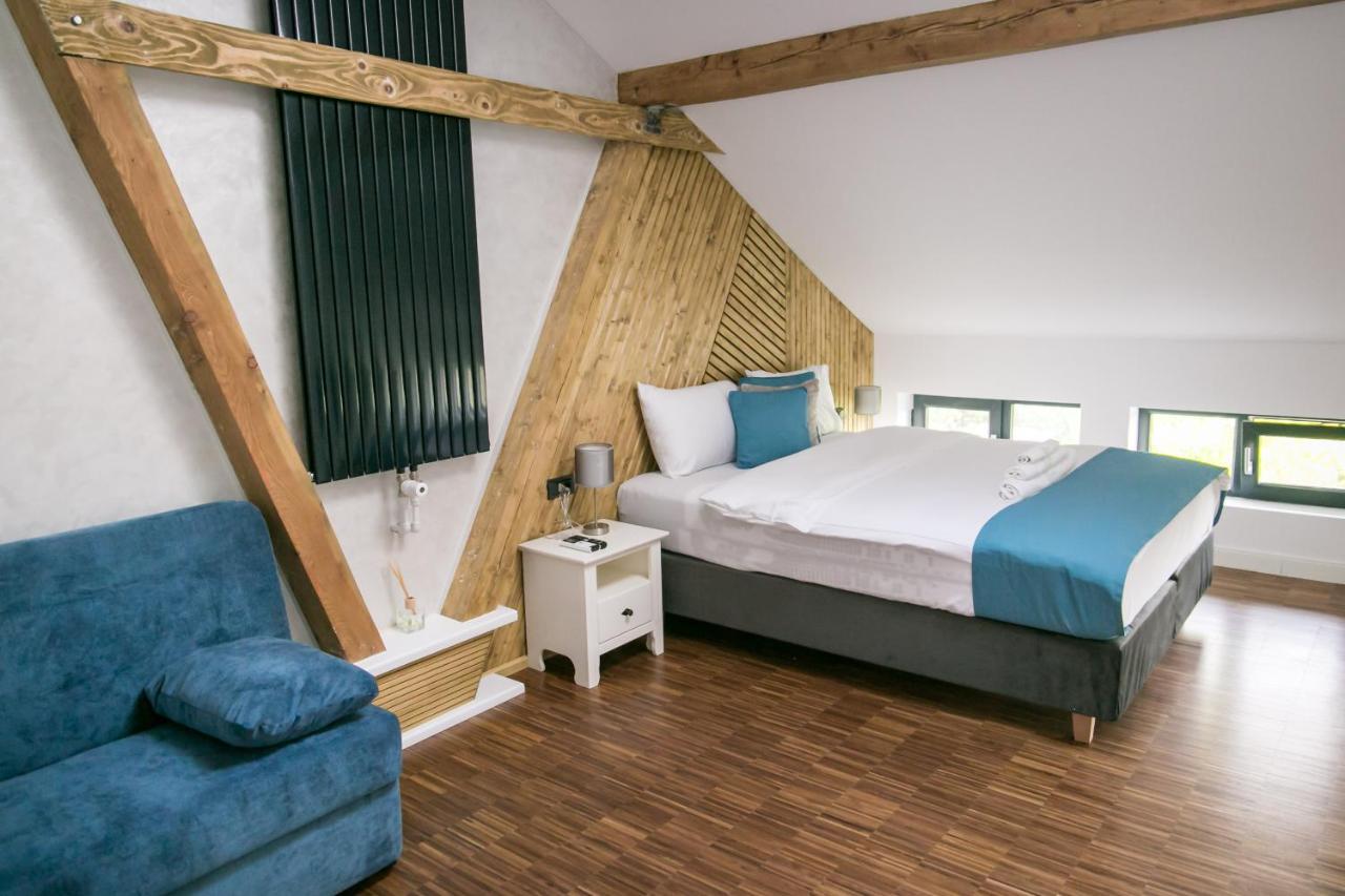 May Residence Dumbravita  Екстериор снимка