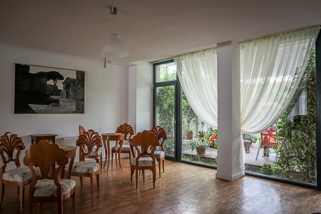 May Residence Dumbravita  Екстериор снимка