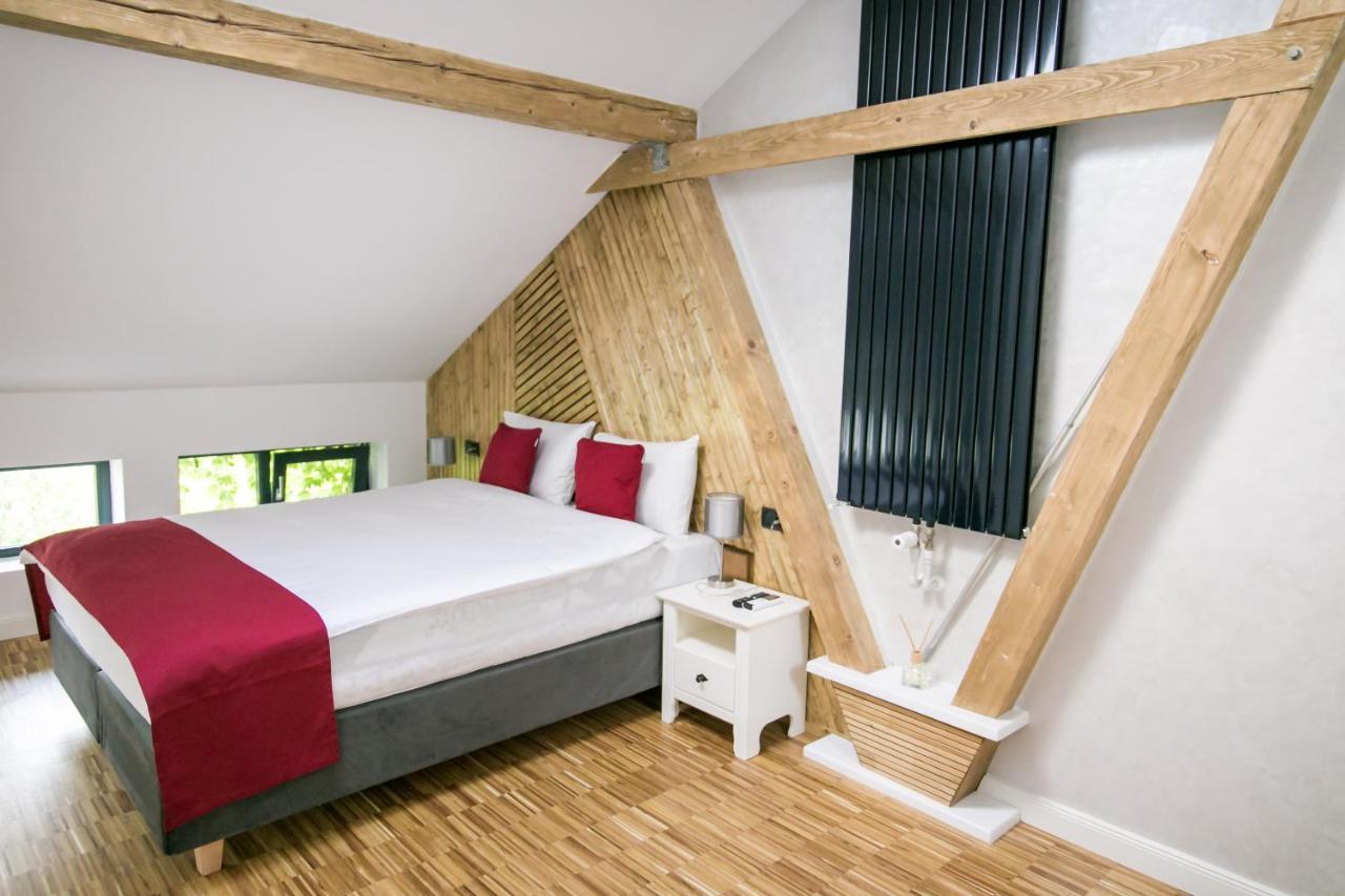 May Residence Dumbravita  Екстериор снимка